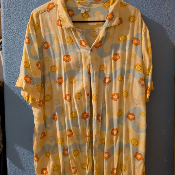 EARTHBOUND Other - EARTHBOUND Yellow Short-Sleeve Button-Up with Orange Floral Print